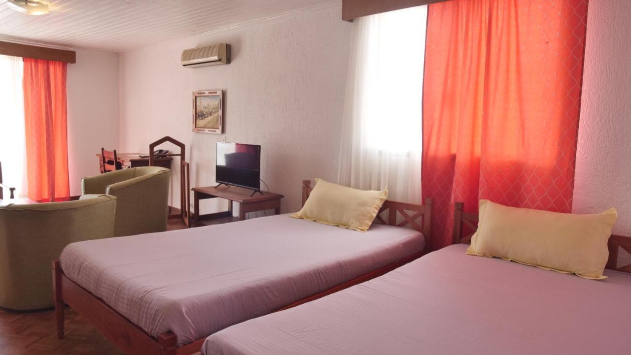Radama Hotel Ανταναναρίβο Εξωτερικό φωτογραφία