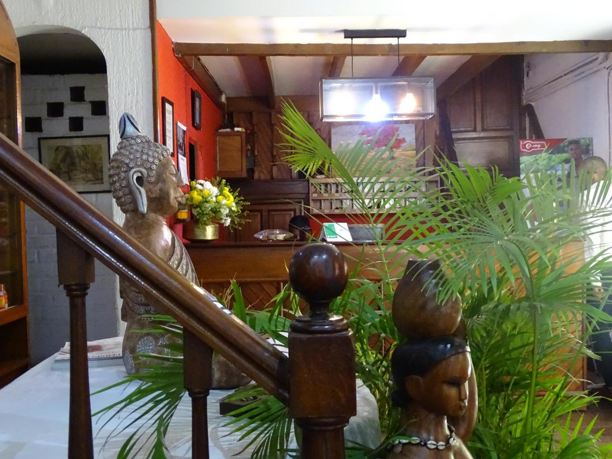 Radama Hotel Ανταναναρίβο Εξωτερικό φωτογραφία